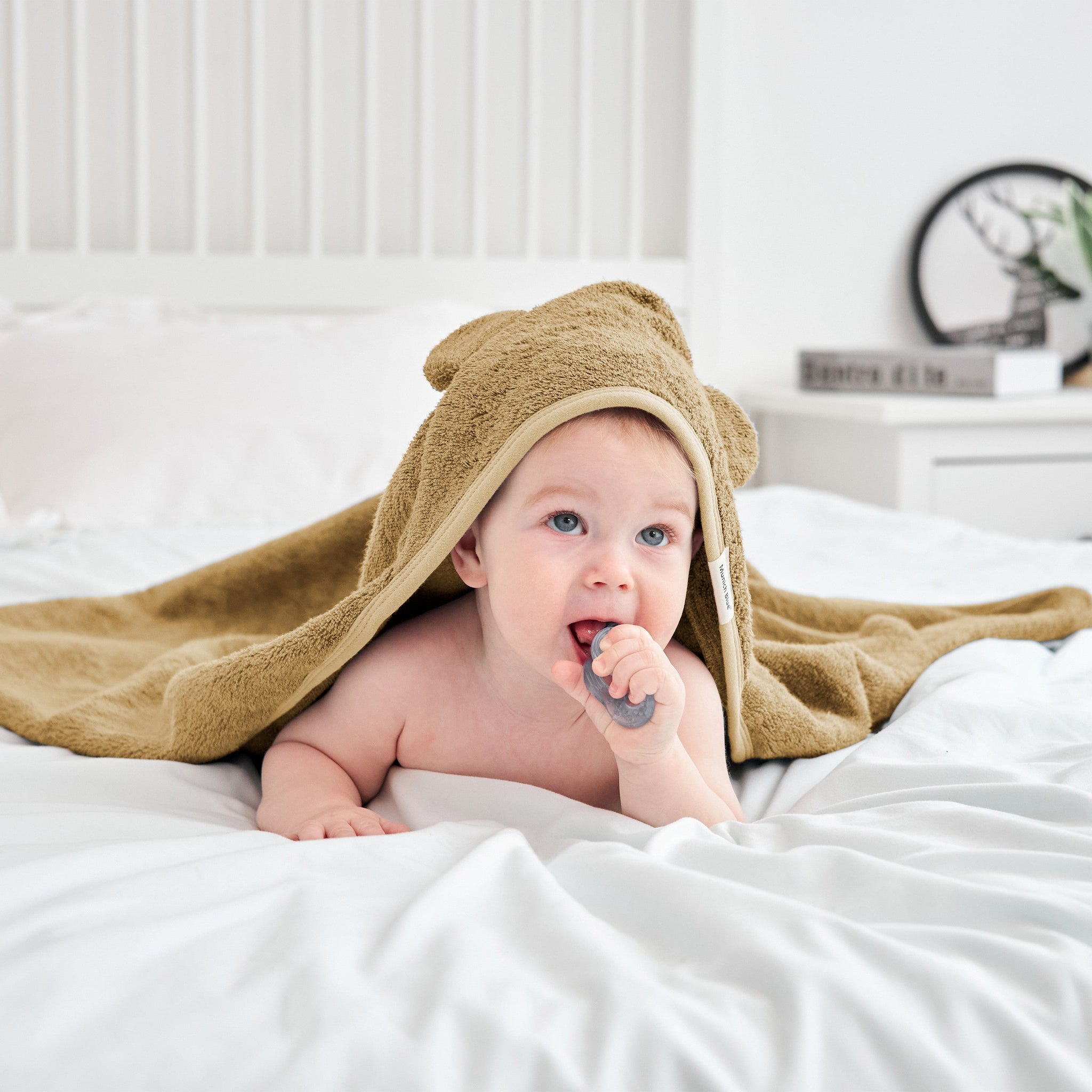 Hooded Baby Towel - Cotton & Bamboo Blend - Brown Sugar - Munich Blue AU Towels